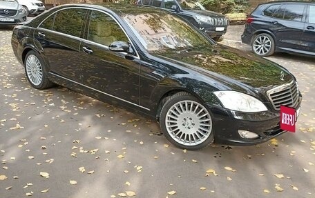 Mercedes-Benz S-Класс, 2007 год, 2 150 000 рублей, 2 фотография