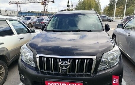 Toyota Land Cruiser Prado 150 рестайлинг 2, 2013 год, 2 731 600 рублей, 2 фотография