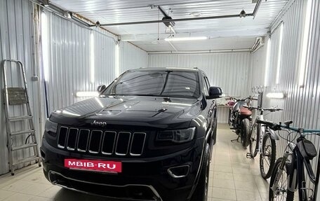 Jeep Grand Cherokee, 2013 год, 3 000 000 рублей, 11 фотография