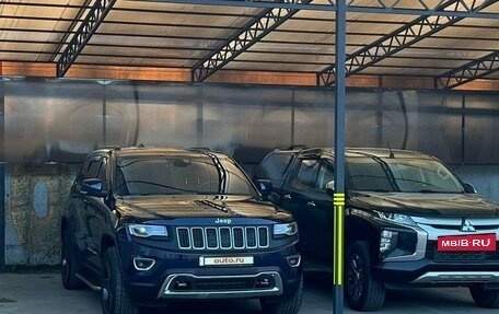 Jeep Grand Cherokee, 2013 год, 3 000 000 рублей, 13 фотография