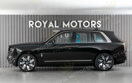 Rolls-Royce Cullinan, 2024 год, 98 500 000 рублей, 3 фотография