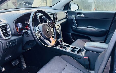 KIA Sportage IV рестайлинг, 2019 год, 2 400 000 рублей, 10 фотография