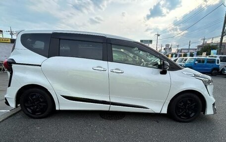 Toyota Sienta II, 2021 год, 1 299 555 рублей, 3 фотография