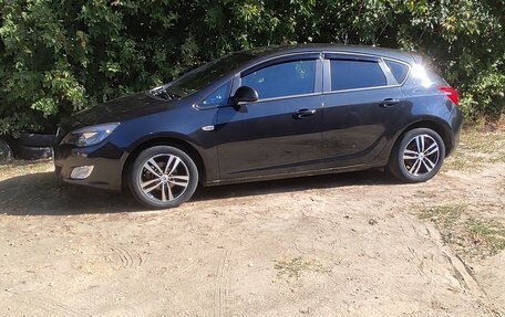 Opel Astra J, 2011 год, 795 000 рублей, 17 фотография