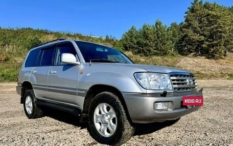 Toyota Land Cruiser 100 рестайлинг 2, 2006 год, 2 700 000 рублей, 10 фотография