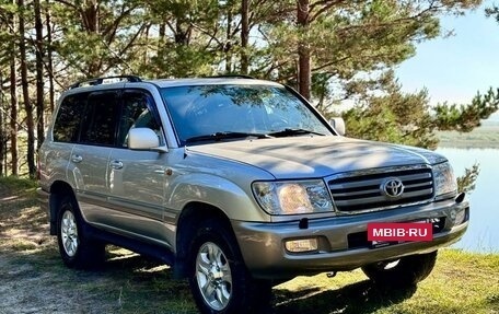 Toyota Land Cruiser 100 рестайлинг 2, 2006 год, 2 700 000 рублей, 7 фотография