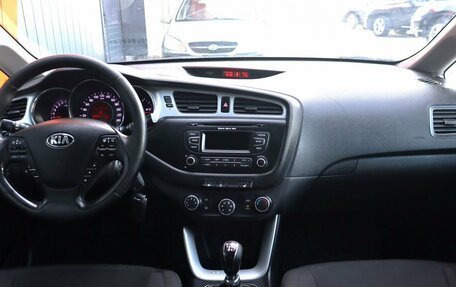 KIA cee'd III, 2013 год, 999 000 рублей, 6 фотография