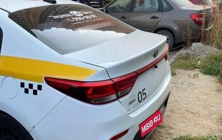 KIA Rio IV, 2018 год, 1 130 000 рублей, 4 фотография