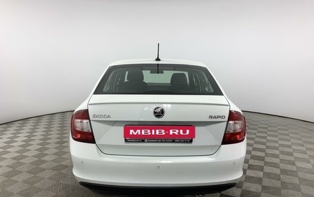 Skoda Rapid I, 2018 год, 1 325 000 рублей, 6 фотография