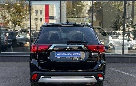 Mitsubishi Outlander III рестайлинг 3, 2018 год, 2 345 000 рублей, 7 фотография