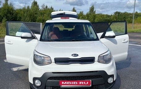 KIA Soul II рестайлинг, 2017 год, 1 490 000 рублей, 2 фотография