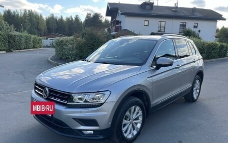 Volkswagen Tiguan II, 2019 год, 2 599 000 рублей, 2 фотография