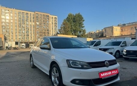 Volkswagen Jetta VI, 2014 год, 1 139 000 рублей, 3 фотография