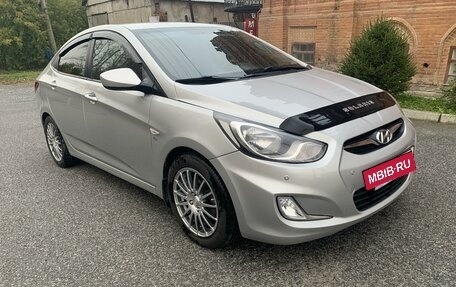 Hyundai Solaris II рестайлинг, 2013 год, 760 000 рублей, 4 фотография