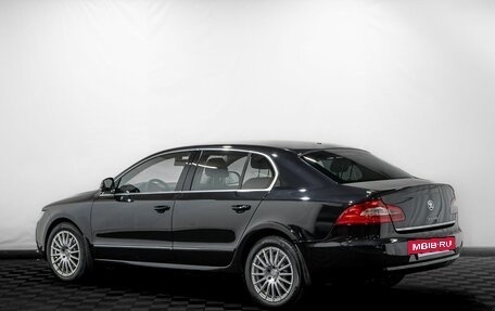 Skoda Superb III рестайлинг, 2011 год, 999 000 рублей, 2 фотография