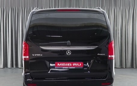 Mercedes-Benz V-Класс, 2020 год, 7 899 000 рублей, 4 фотография