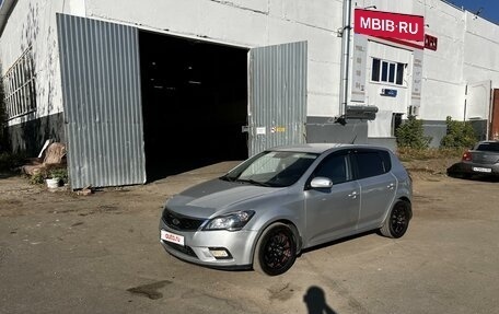 KIA cee'd I рестайлинг, 2010 год, 900 000 рублей, 7 фотография