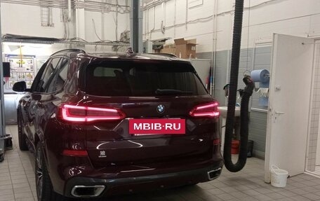 BMW X5, 2019 год, 7 070 000 рублей, 4 фотография