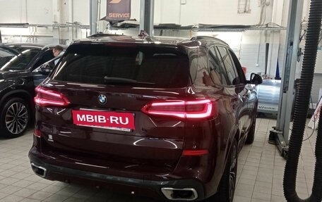 BMW X5, 2019 год, 7 070 000 рублей, 3 фотография