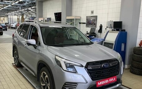 Subaru Forester, 2023 год, 4 990 000 рублей, 1 фотография