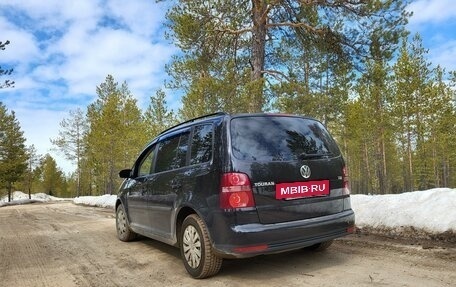 Volkswagen Touran III, 2007 год, 730 000 рублей, 3 фотография