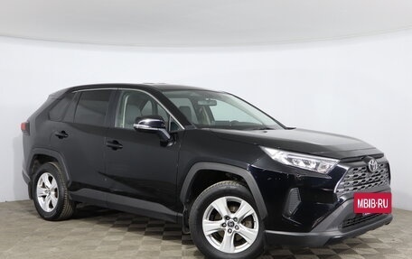 Toyota RAV4, 2020 год, 2 359 000 рублей, 3 фотография