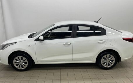 KIA Rio IV, 2018 год, 1 512 000 рублей, 8 фотография