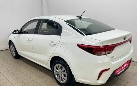 KIA Rio IV, 2018 год, 1 512 000 рублей, 7 фотография