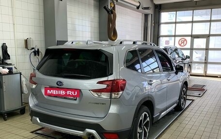 Subaru Forester, 2023 год, 4 990 000 рублей, 4 фотография