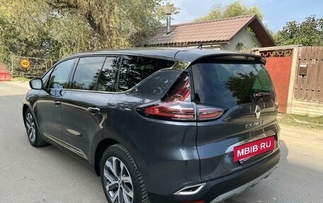 Renault Espace V рестайлинг, 2018 год, 2 250 000 рублей, 4 фотография