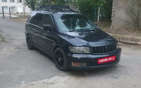 Mitsubishi Chariot III, 1997 год, 520 000 рублей, 2 фотография