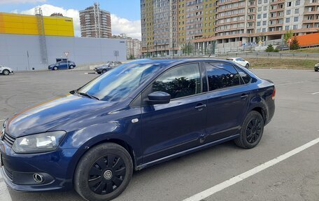 Volkswagen Polo VI (EU Market), 2013 год, 780 000 рублей, 2 фотография