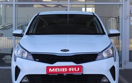 KIA Rio IV, 2021 год, 1 699 000 рублей, 3 фотография