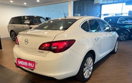 Opel Astra J, 2013 год, 1 200 000 рублей, 4 фотография