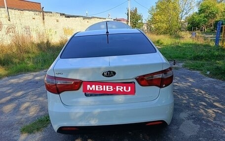 KIA Rio III рестайлинг, 2014 год, 11 фотография