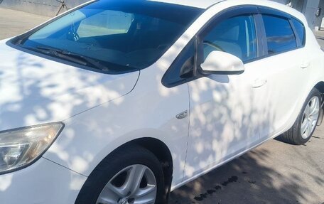 Opel Astra J, 2010 год, 850 000 рублей, 6 фотография