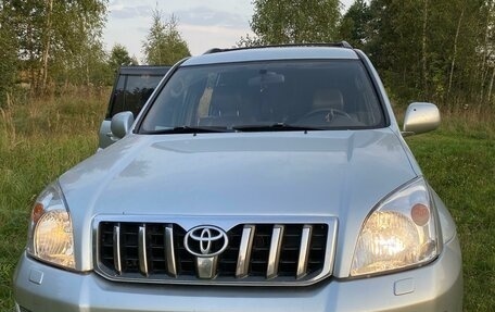 Toyota Land Cruiser Prado 120 рестайлинг, 2007 год, 1 550 000 рублей, 2 фотография