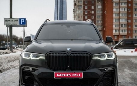 BMW X7, 2019 год, 9 000 000 рублей, 1 фотография