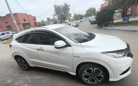 Honda Vezel, 2019 год, 2 050 000 рублей, 2 фотография