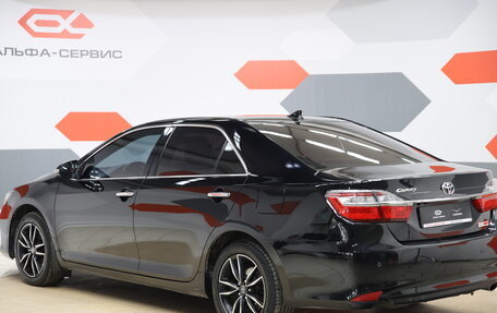 Toyota Camry, 2018 год, 2 250 000 рублей, 7 фотография