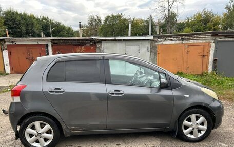 Toyota Yaris III рестайлинг, 2009 год, 550 000 рублей, 10 фотография