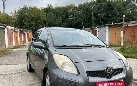 Toyota Yaris III рестайлинг, 2009 год, 550 000 рублей, 9 фотография