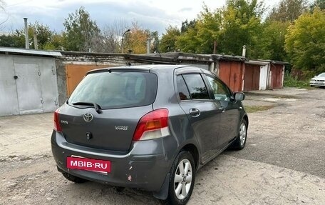 Toyota Yaris III рестайлинг, 2009 год, 550 000 рублей, 14 фотография