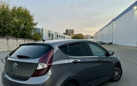 Hyundai Solaris II рестайлинг, 2013 год, 790 000 рублей, 1 фотография