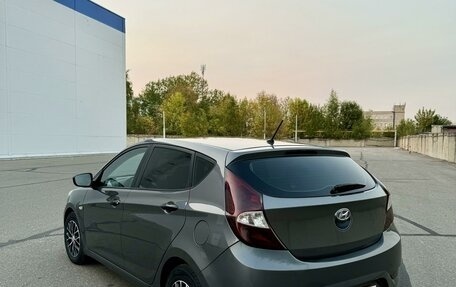 Hyundai Solaris II рестайлинг, 2013 год, 790 000 рублей, 4 фотография