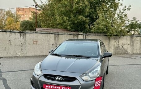 Hyundai Solaris II рестайлинг, 2013 год, 790 000 рублей, 9 фотография