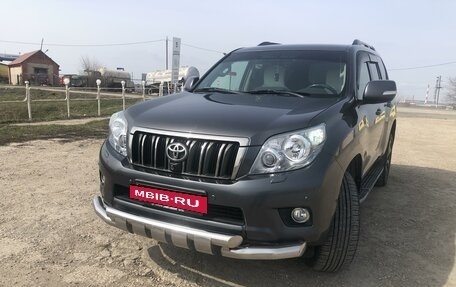 Toyota Land Cruiser Prado 150 рестайлинг 2, 2011 год, 2 850 000 рублей, 11 фотография