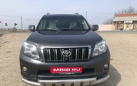 Toyota Land Cruiser Prado 150 рестайлинг 2, 2011 год, 2 850 000 рублей, 10 фотография