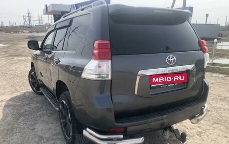 Toyota Land Cruiser Prado 150 рестайлинг 2, 2011 год, 2 850 000 рублей, 14 фотография