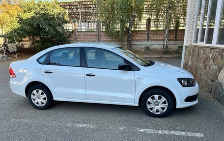 Volkswagen Polo VI (EU Market), 2015 год, 1 215 000 рублей, 2 фотография